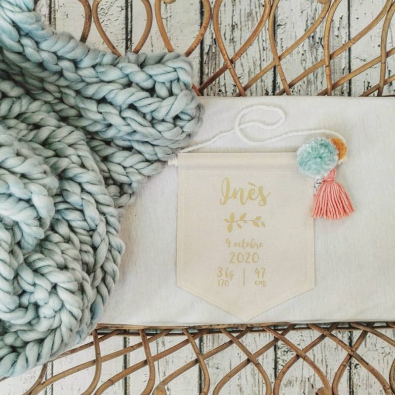 Fanion de naissance personnalisé, motif Vixy Fox, création Douceur & Poésie