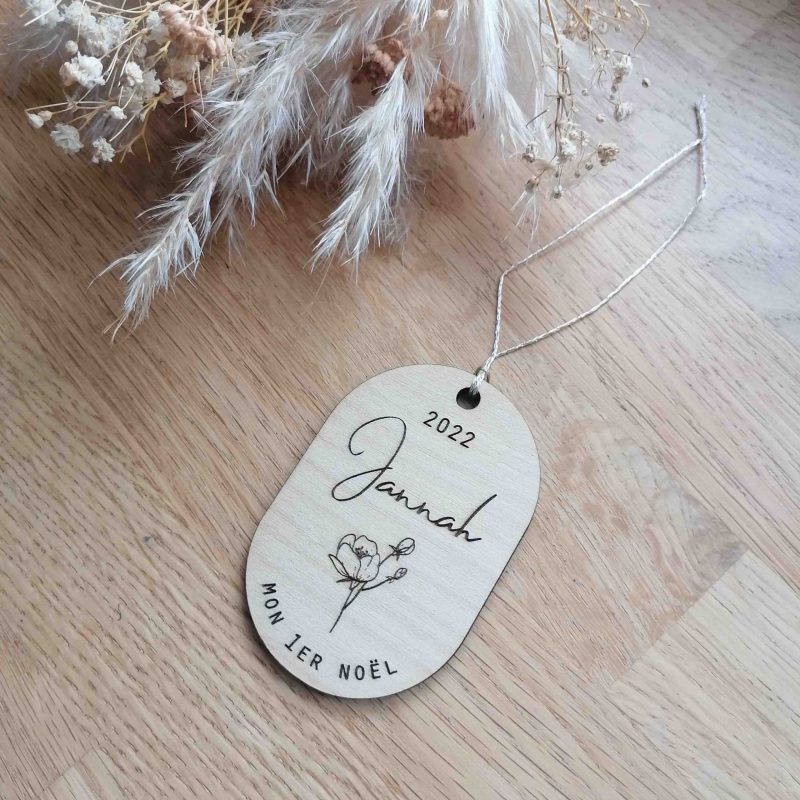 Boule de Noël - médaillon bois "Mon 1er Noël" + prénom 2 boule de noel mon 1er Noël