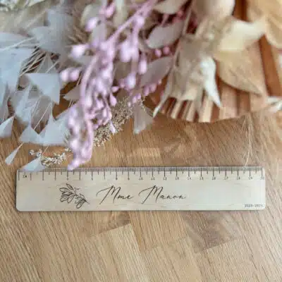règle en bois personnalisée