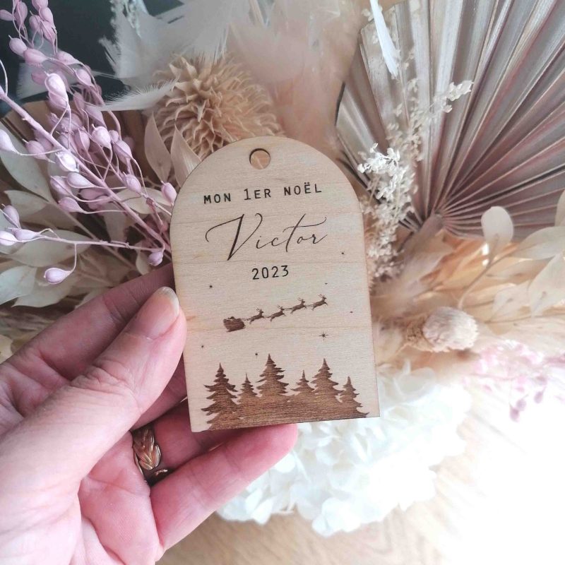 Boule de Noël en bois personnalisée - Mon 1er Noël 3 Décoration de Noël en bois personnalisée, Mon 1er Noël, avec prénom et année