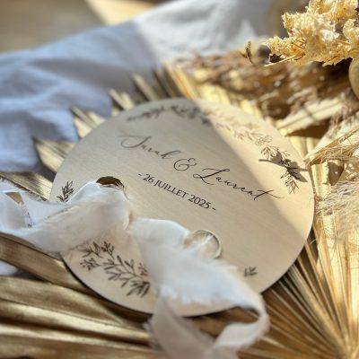 Porte-alliances en bois personnalisé - collection poétique 10 porte alliances mariage personnalisée