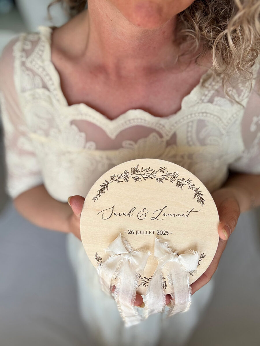 Porte-alliances en bois personnalisé - collection poétique 6 porte alliances mariage personnalisée