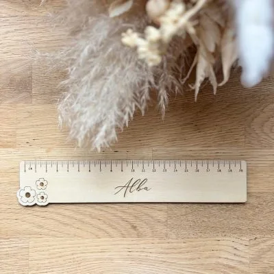 Règle en bois personnalisée –  Marguerite
