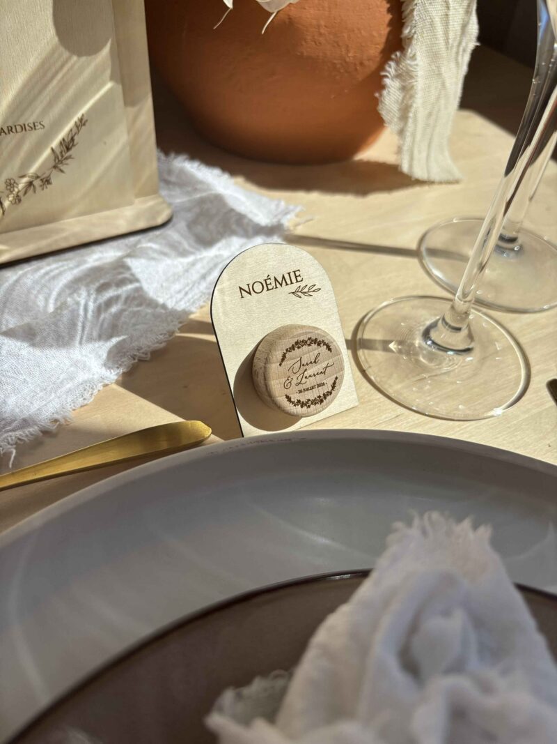 Bouchon de vin personnalisé & marque-place